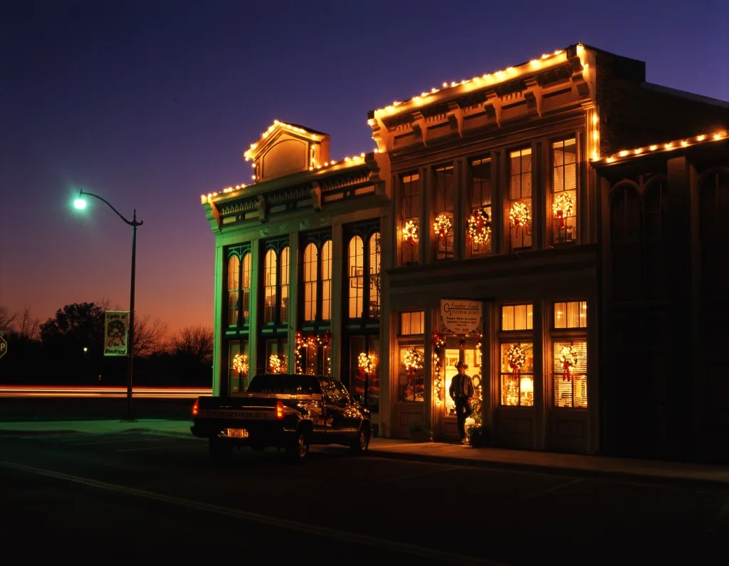 Commercial Roofing in Downtown Hutto, Hutto, TX
